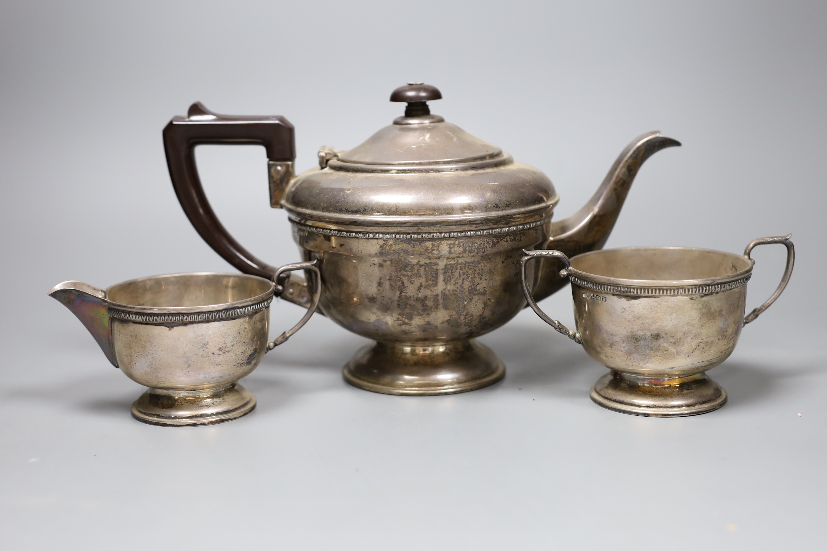 A silver three piece teaset, E. Haywood, Birmingham 1945
